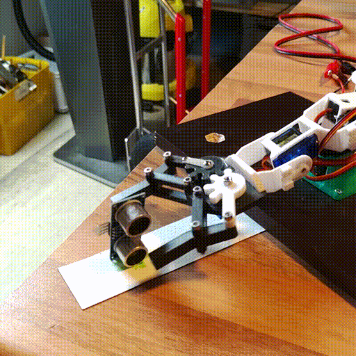 Roboterarm arbeitet